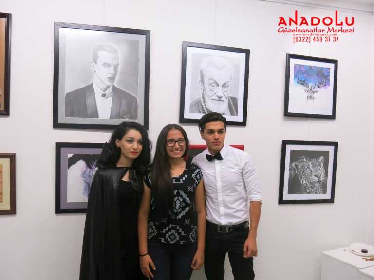 İzmir’de Güzel Sanatlara Hazırlık Resim Atölyesi