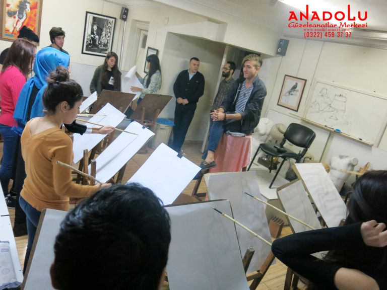 Güzel Sanatlar Fakülteleri İçin Hazırlık Dersleri İzmir