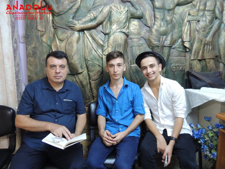 Anadolu Güzel Sanatlar Merkezini Ziyaret Eden Öğrencilerimiz İzmir