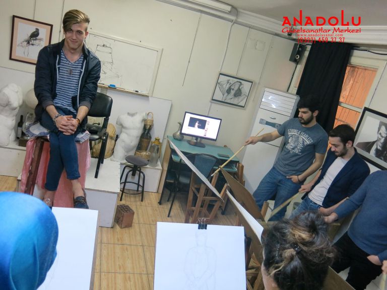 Anadolu Güzel Sanatlarda Modelden Desen Çizimleri İzmir